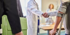 How Accident Lawyers Guide Injury Victims Through Legal Claims in California