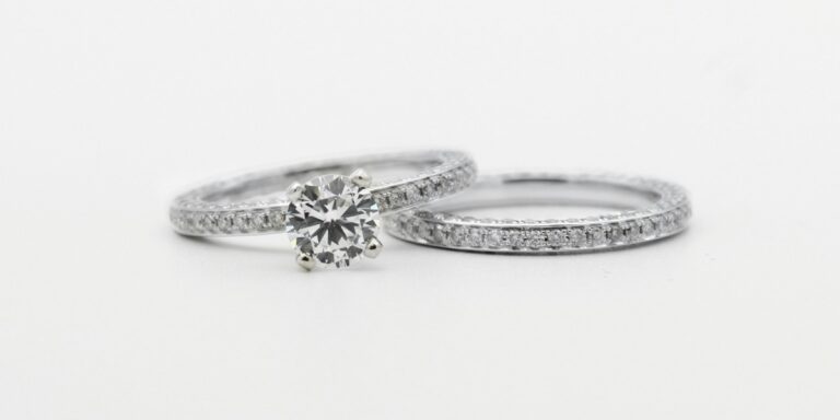 Your Complete Guide to Choosing a Sparkling Engagement Ring
