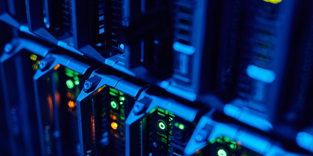 How to Reduce Enterprise Information Lag Without Adding More Reporting Work