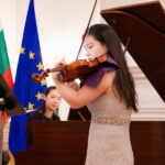 Violinist Xiang Fang Connects with Washington Audiences Through Chinese Melodies