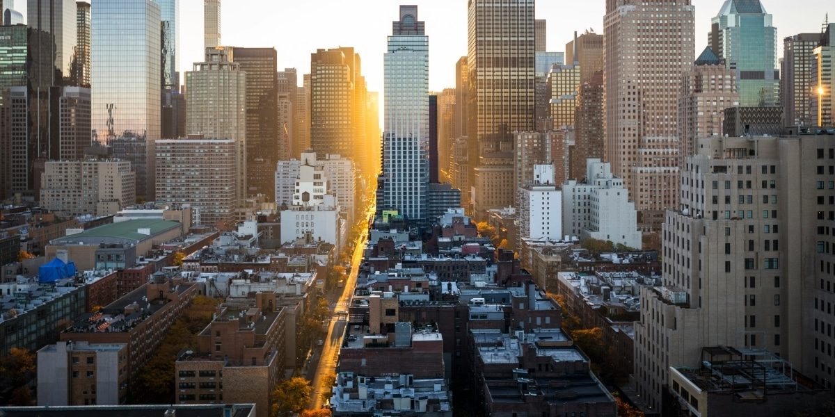 The Role of Executive Leadership in Global Digital Marketing Trends