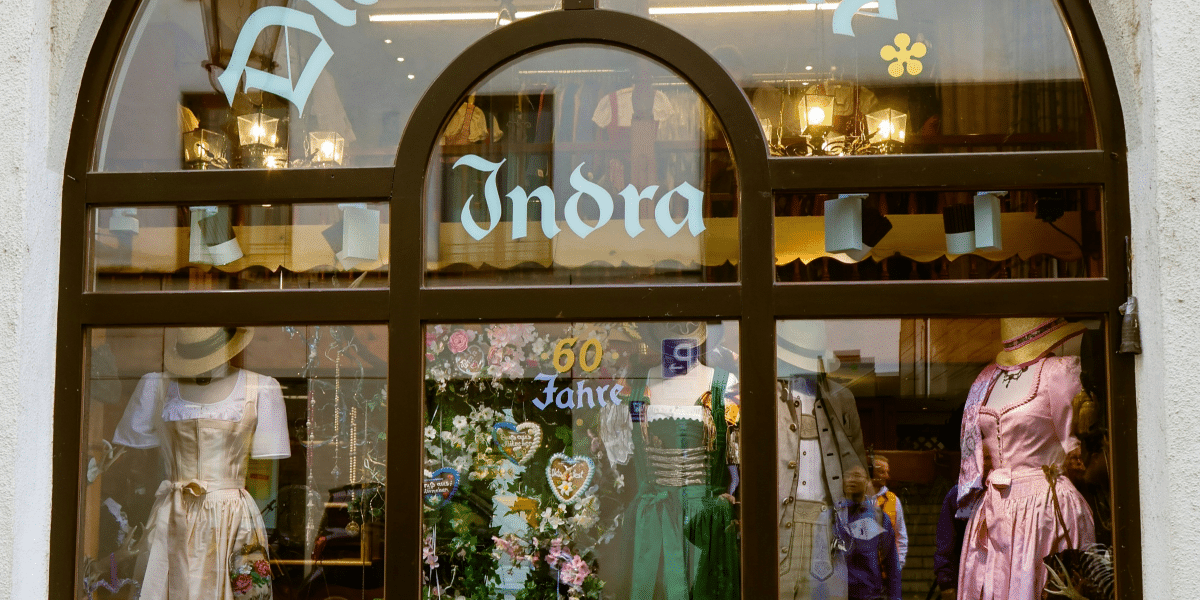 A Step-by-Step Guide to Caring for Your Dirndl Post-Oktoberfest