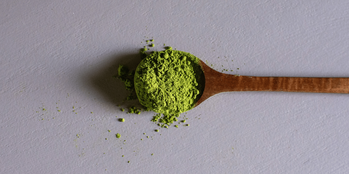 Boost Your Nutrition: Why Greens Powder Fits Your Routine