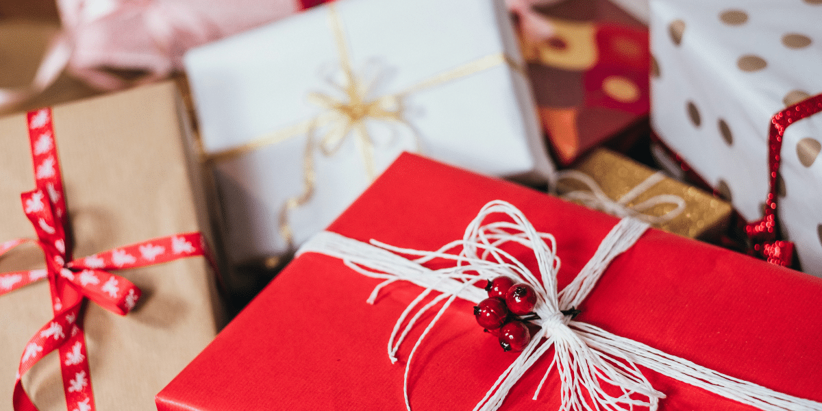 Creative Gifts to Appreciate and Motivate Employees