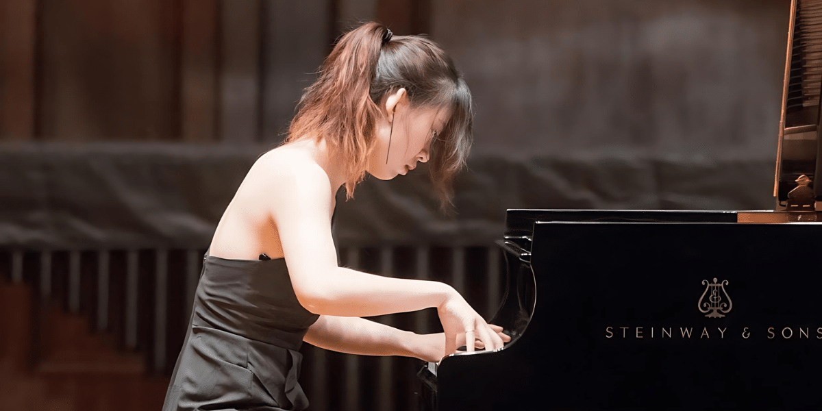 Dongfang Wen Award-Winning Pianist Bridging Cultures