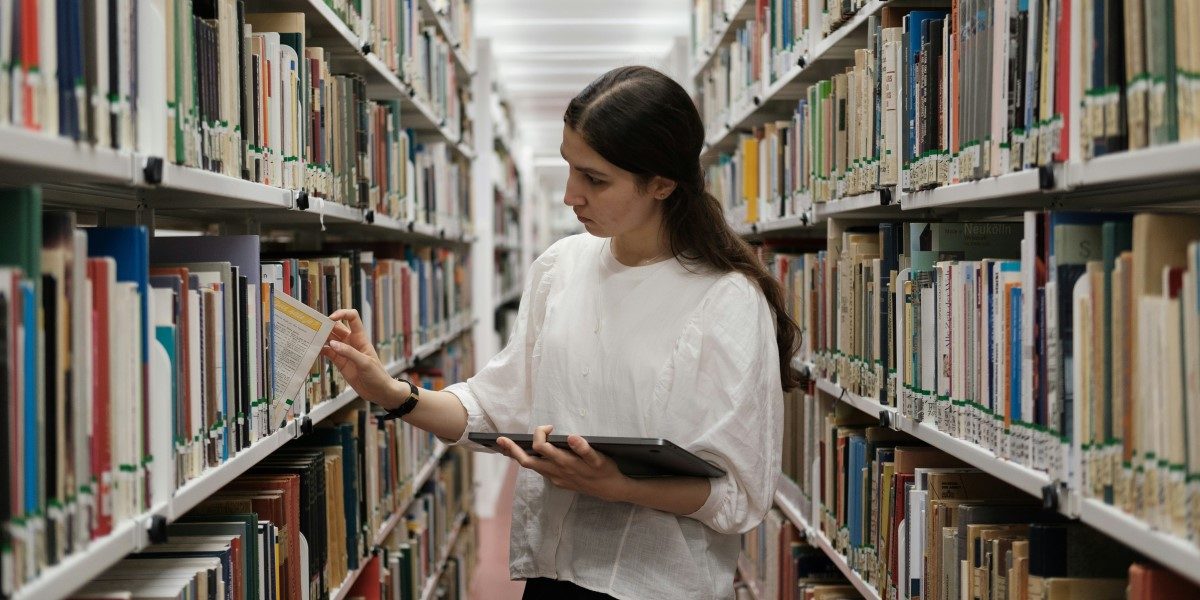 From Biotech to Bookshelves One Girl’s Journey as a Scientist and Author