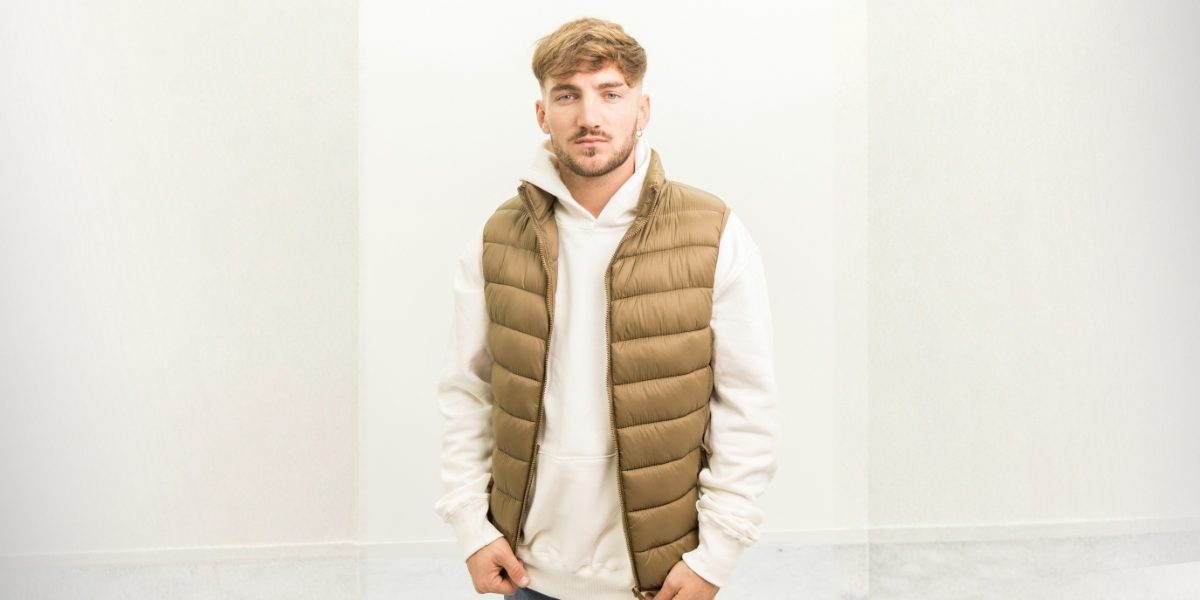 How Heated Vests Are Transforming Outdoor Activities
