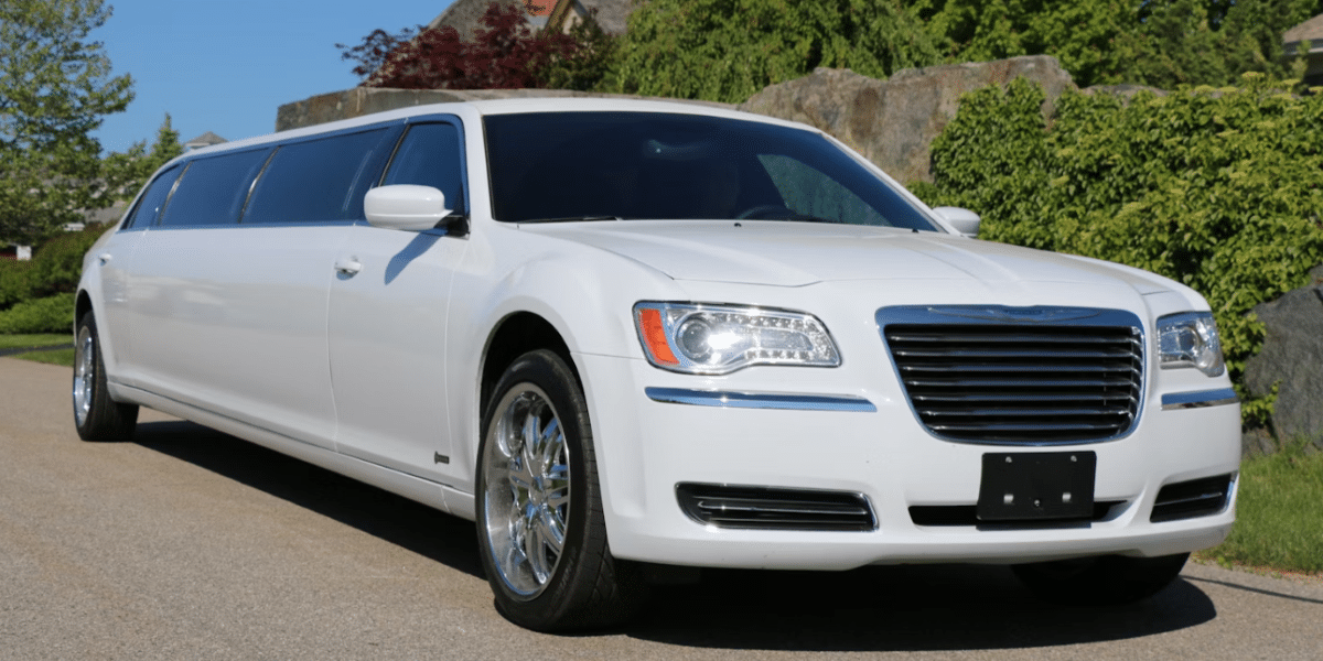 How Limo Services Can Enhance Your Business Image