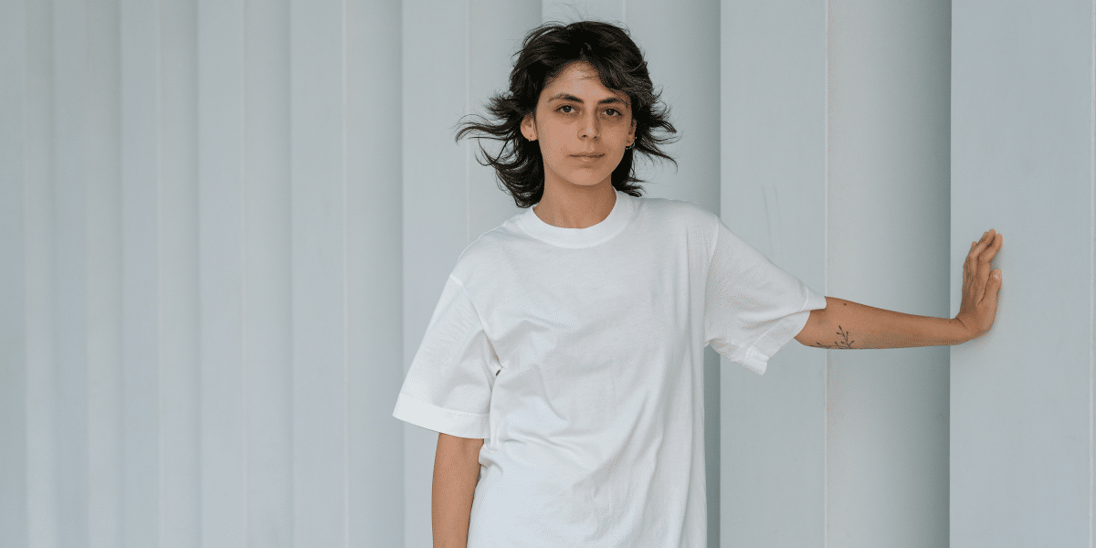 How to Style an Oversized T-Shirt A Complete Guide