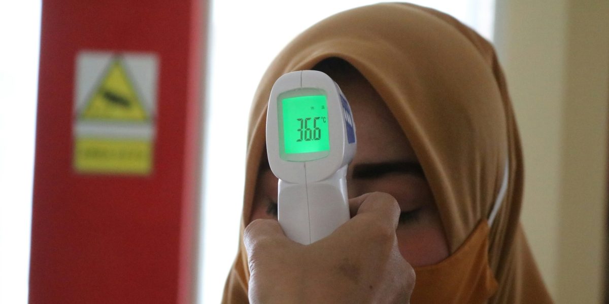 How to Use a Gun Thermometer Safely and Accurately