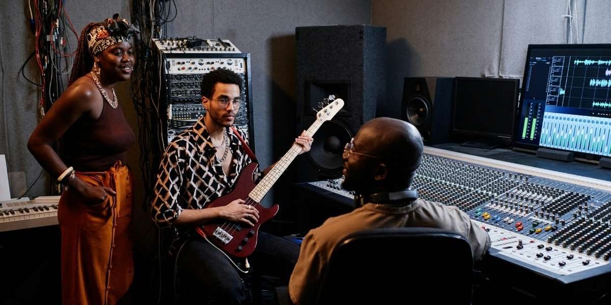 Music in the Digital Age How Artists Thrive on Emerging Platforms