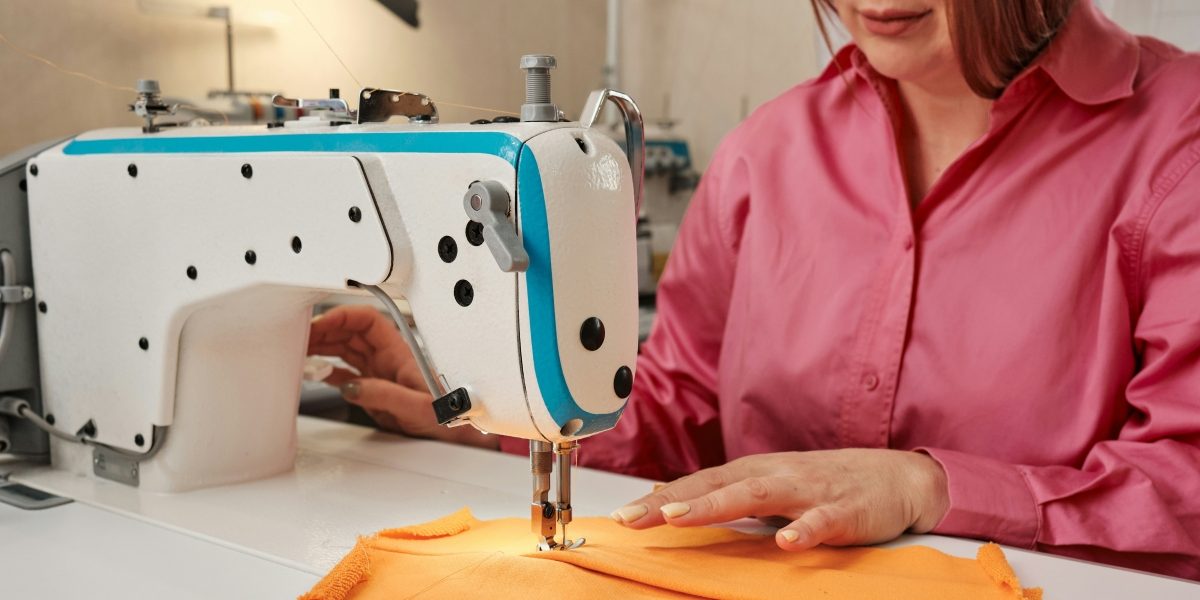 No Big Orders No Problem Where to Find Low MOQ Clothing Manufacturers in 2025