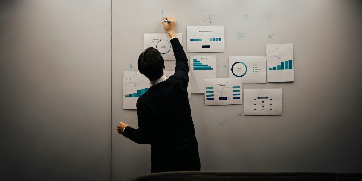 Scaling Your Business Without the CFO Price Tag: Insights from 4 Corners CFO