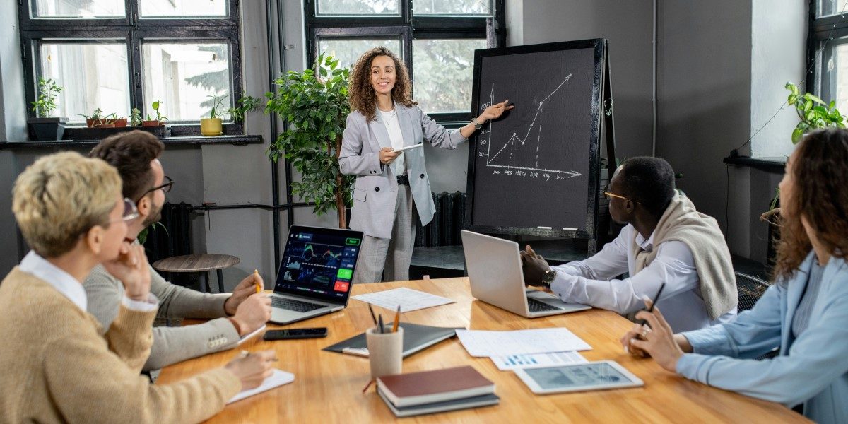 Strategies for Thriving in UAE’s Competitive Business Market