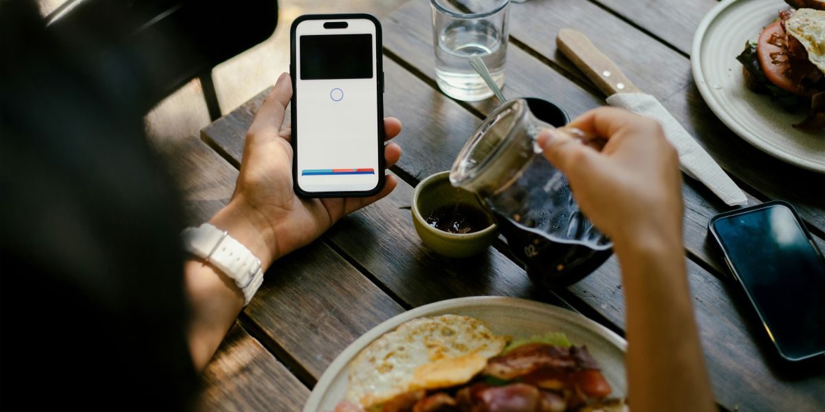 The Digital Dine-In Dilemma: Why Fast Casual Restaurants Struggle with Mobile Ordering, Insights from Stable Kernel