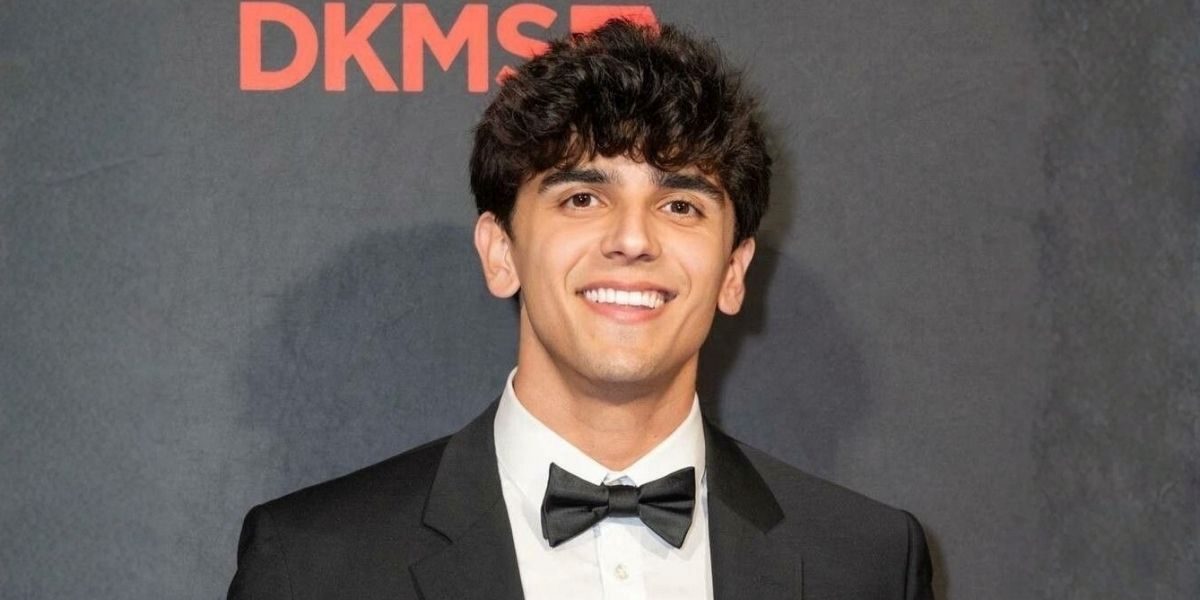 The Fragrance Translator: Why Elijah Yeroushalmi’s Voice Resonates with a New Generation