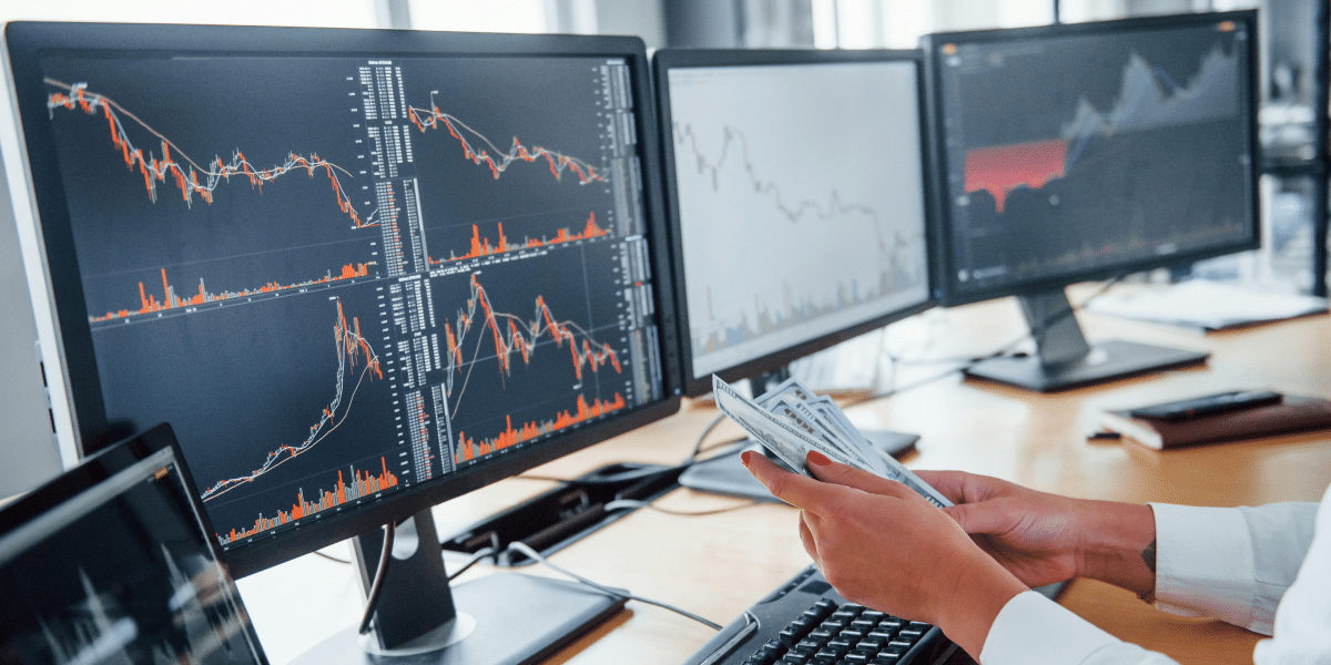 The Importance of Variance Analysis in Financial Decision-Making with Insights from Alex Chubbuck