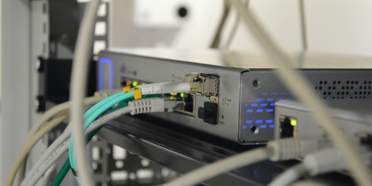 Understanding the Ethernet Splitter: A Comprehensive Guide