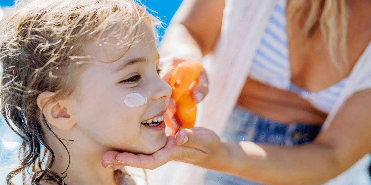 When & Why You Might Need to Use SPF 50 Sunscreen (2)