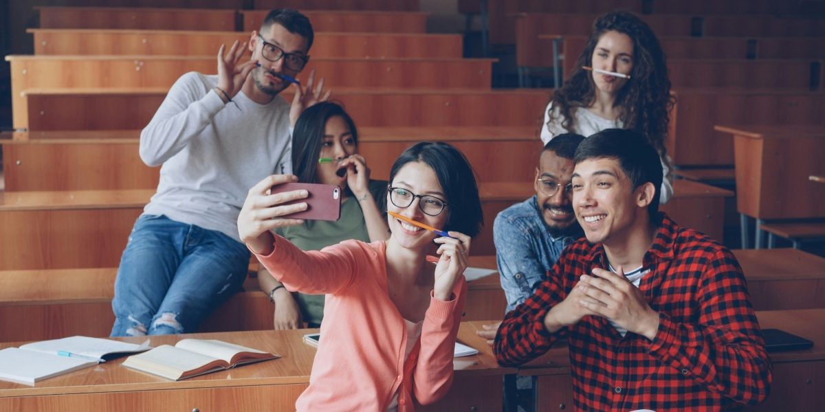 From New York to Anywhere: How Gen Z Students Can Teach English, Travel the World, and Get Paid