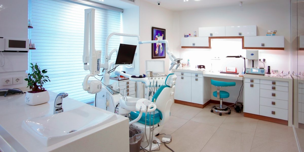 How One American Lawyer Beat Sky-High U.S. Dental Costs Without Sacrificing Quality