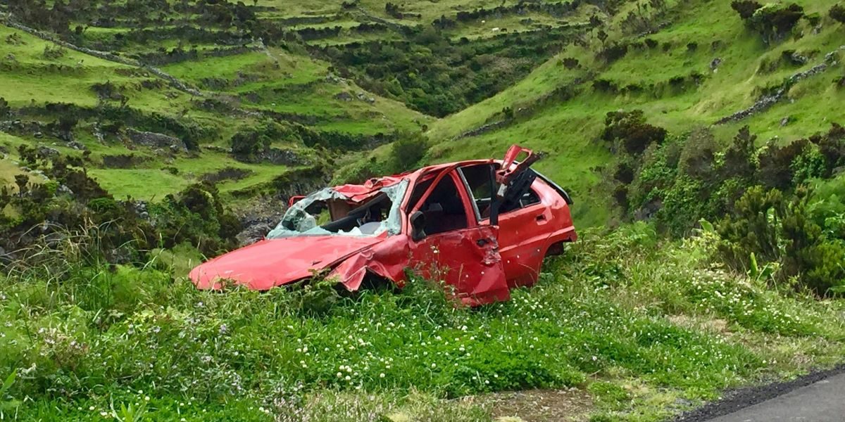 How to Avoid Common Pitfalls When Seeking Compensation for a Car Wreck