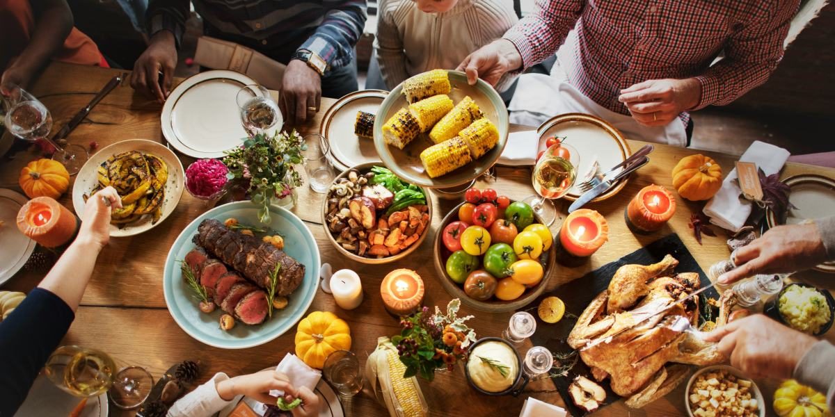 How Food Blogs Are Reshaping Culinary Tourism: The Rise of Digital Gastronomy Guides