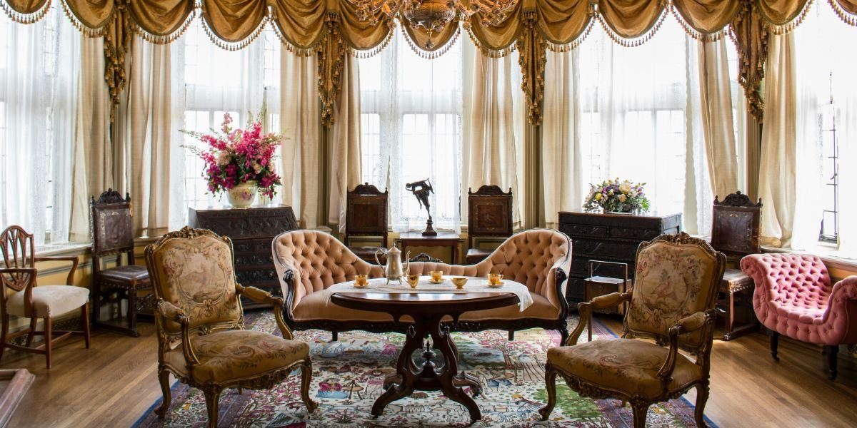 How Antique Furniture Adds Character and Elegance to Any Home