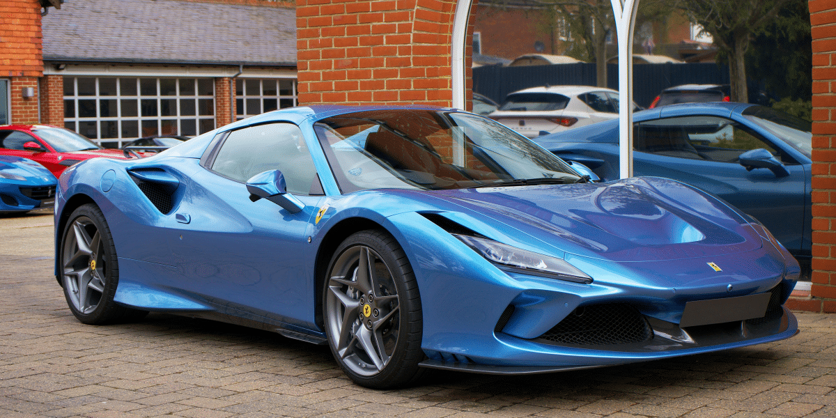 Experience Luxury on Wheels: Supercar Rental Options in Dubai!