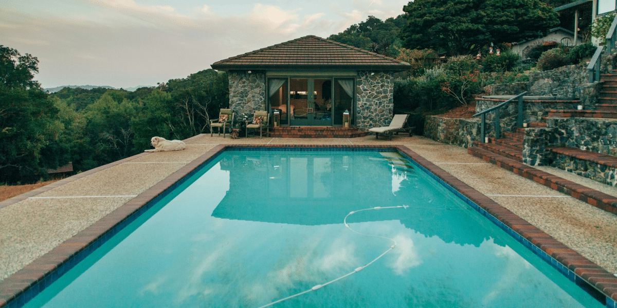 Key Reasons to Schedule Swimming Pool Replastering in Winter
