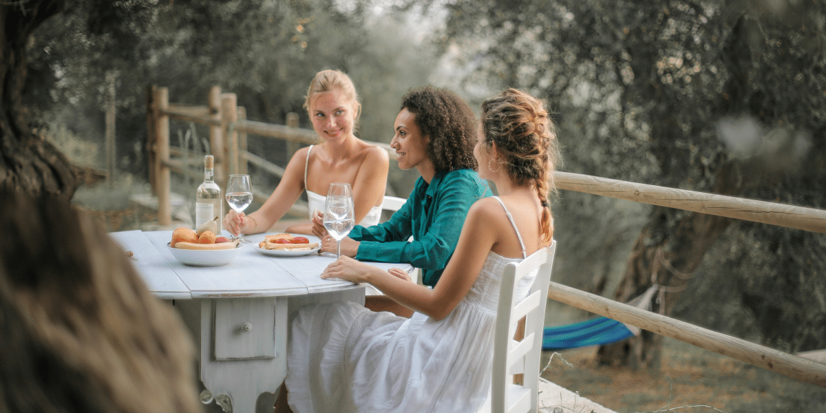 How To Plan a Relaxing and Memorable Small Group Vacation