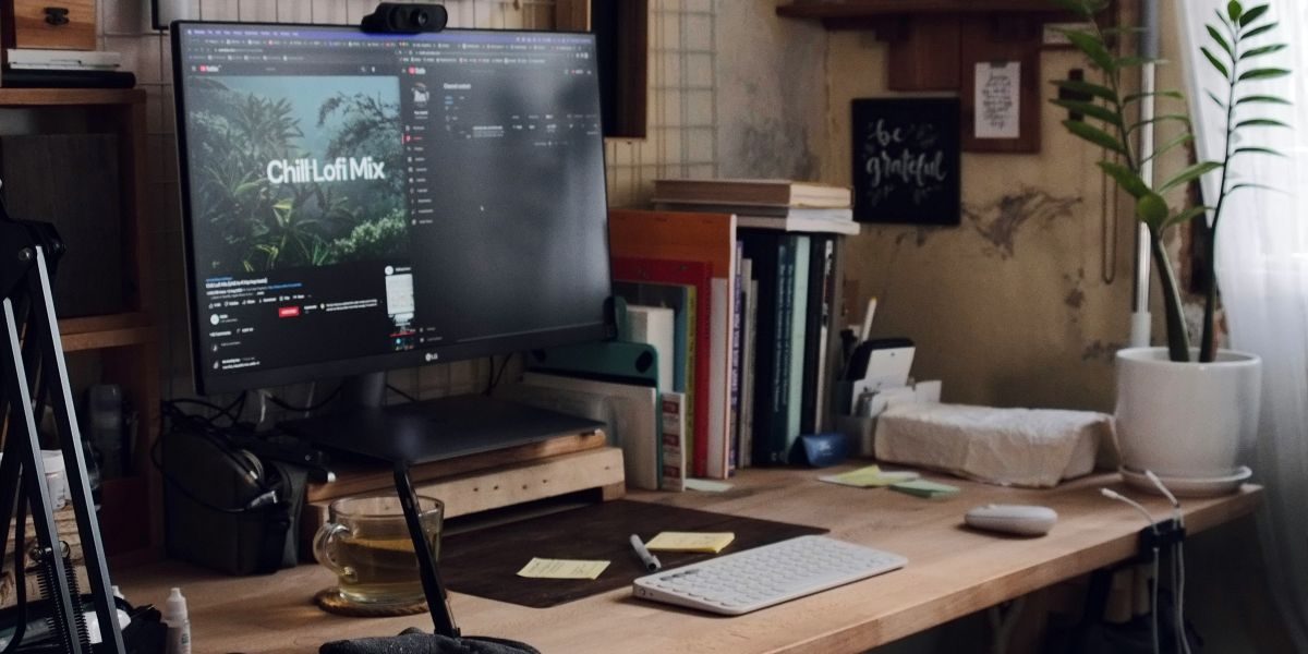 Tips to Solve Wiring Problems in Work Desks