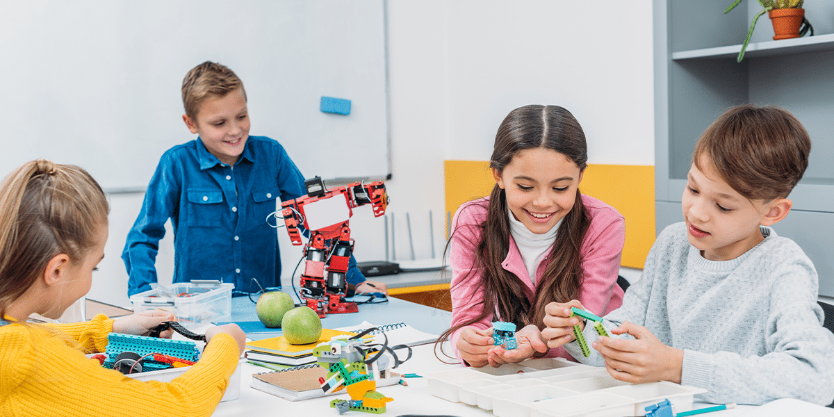 Tiny Tots Turn Tech Titans: The Cool Side of STEAM in Preschool Summer Camps