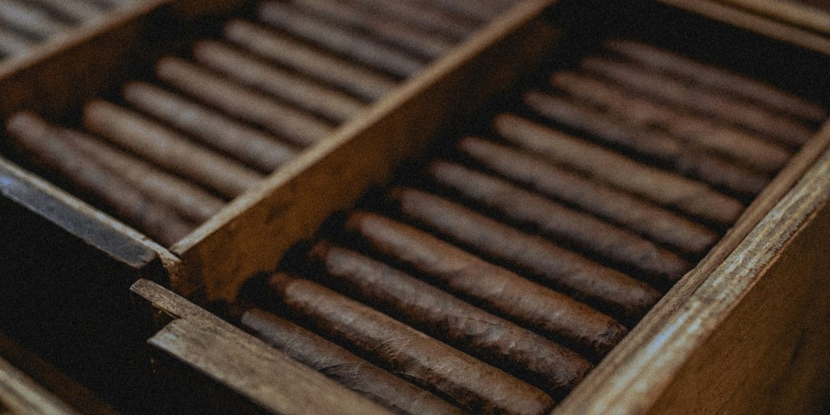 Vanilla Flavored Cigars: Why They're a Favorite Among New Smokers
