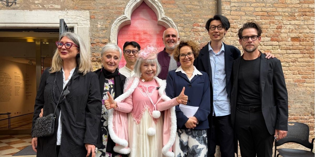 Walking with Victoria Lu: When Humans and AI Inspire Each Other, the Story Unfolds Here