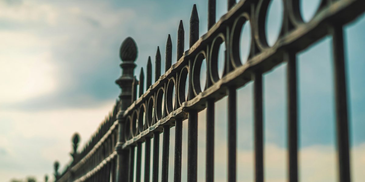 Why Aluminum Fences Are the Smarter Choice for Your Property